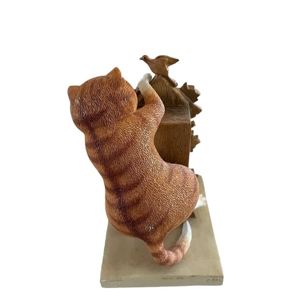 Enesco Orange Marmalade Cat and Cuckoo Clock Statue Figurine 2006 - Picture 3 of 5